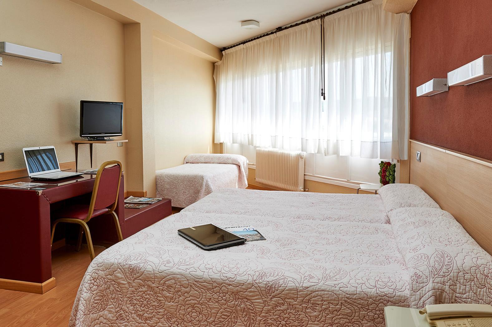 Hotel Alaiz Beriáin Exteriör bild